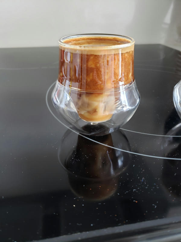 Donut espresso in a Kruve glass
